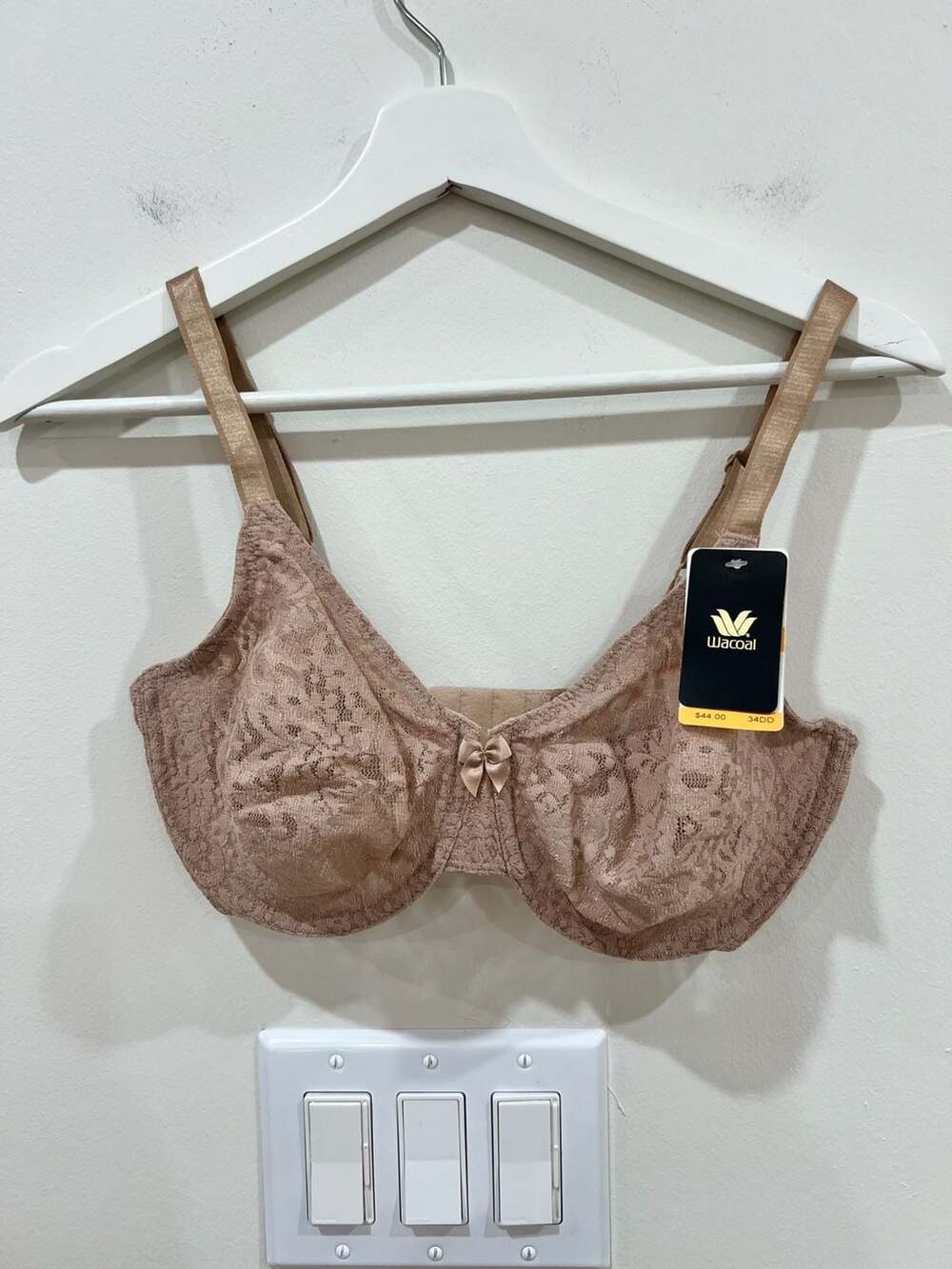 Wacoal Halo Lace Underwire Bra Size 34DD Nude 65149